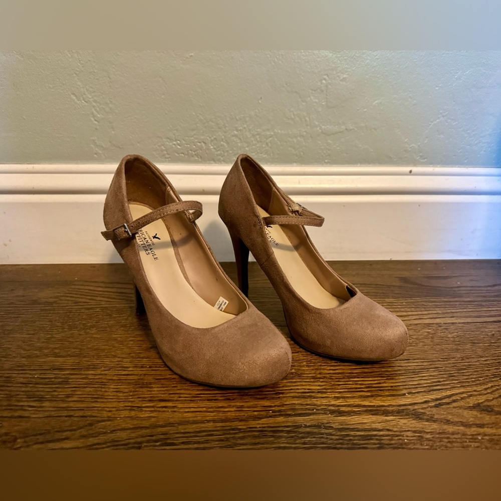 American Eagle Mary Jane Heels Pink Blush